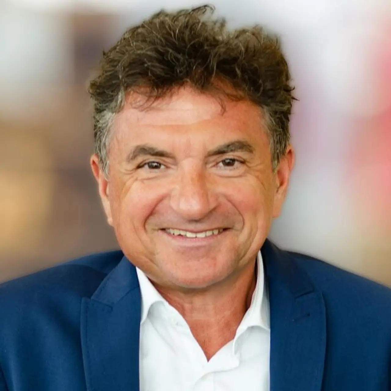 Portrait of Ferri Abolhassan, Board Member at Deutsche Telekom & CEO of T-Systems