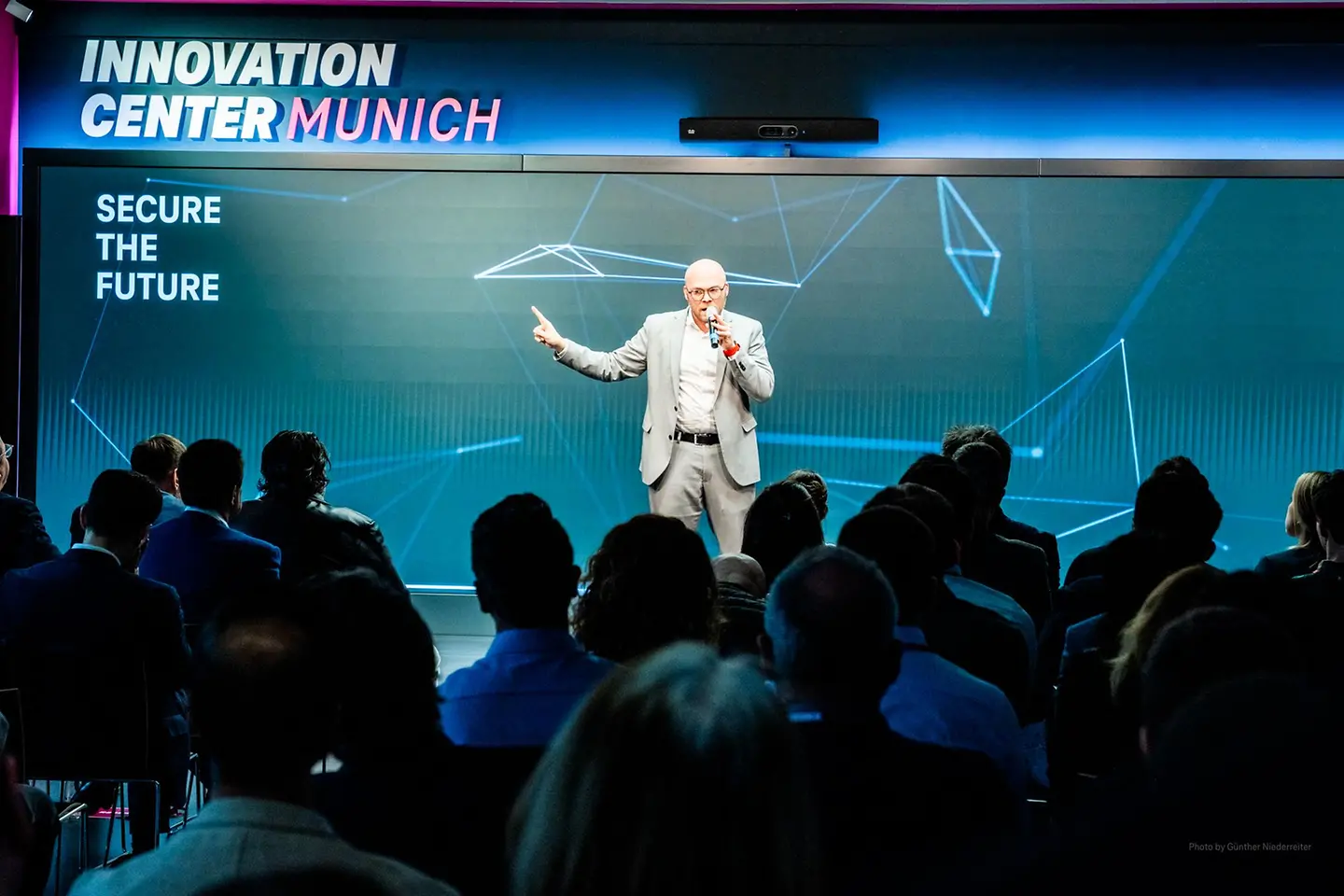 Dr. Fabian Mehring, Ministro de Estado da Baviera para Assuntos Digitais